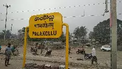 సినిమా హాల్లో రన్నింగ్ కామెంటరీ గురించి విన్నారా?