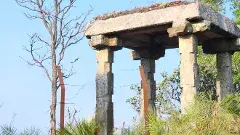 తిరుమల కొండ అంచున ఉన్న ఈ ఒంటరి గంట మండపం చెప్పే కథ ఏంటంటే..