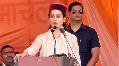 సెలబ్రిటీల స్థానంలో బాలీవుడ్ బ్యూటీ పోటీ