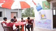 లైబ్రరీలు విరబూస్తున్న ఒక చిన్న గ్రామం కథ వింటారా