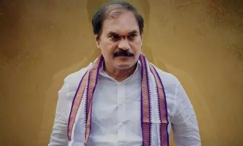 తోటను వెంటాడిన శిరో నేరం