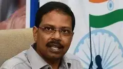 పోలింగ్ కేంద్రాల వద్ద భారీగా ఓటర్లు..