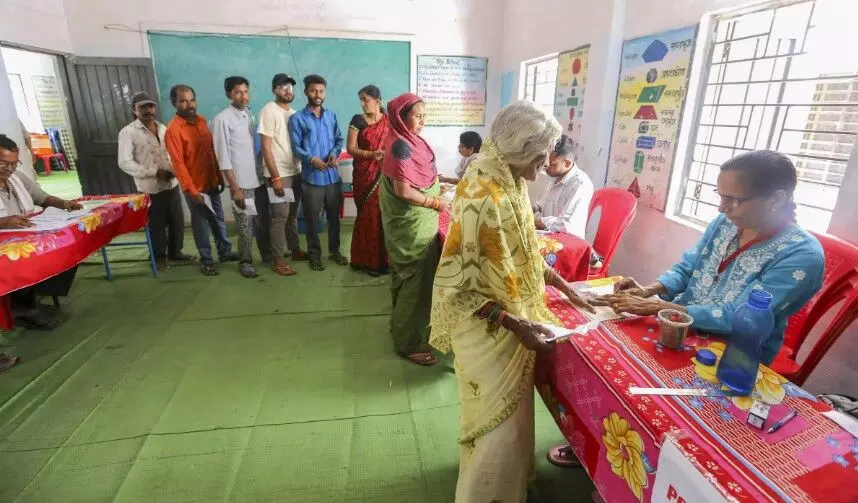 మొదటి దశ లోక్ సభ పోలింగ్: మధ్యాహ్నం వరకూ త్రిపుర..