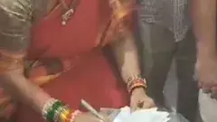 రోజా నామినేషన్ కి పార్టీ పెద్దలు ఎందుకు ముఖం చాటేశారు?