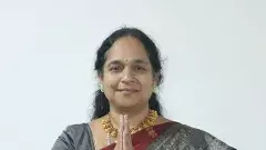 అందరిలోకి ఆమె సూపర్‌ రిచ్‌