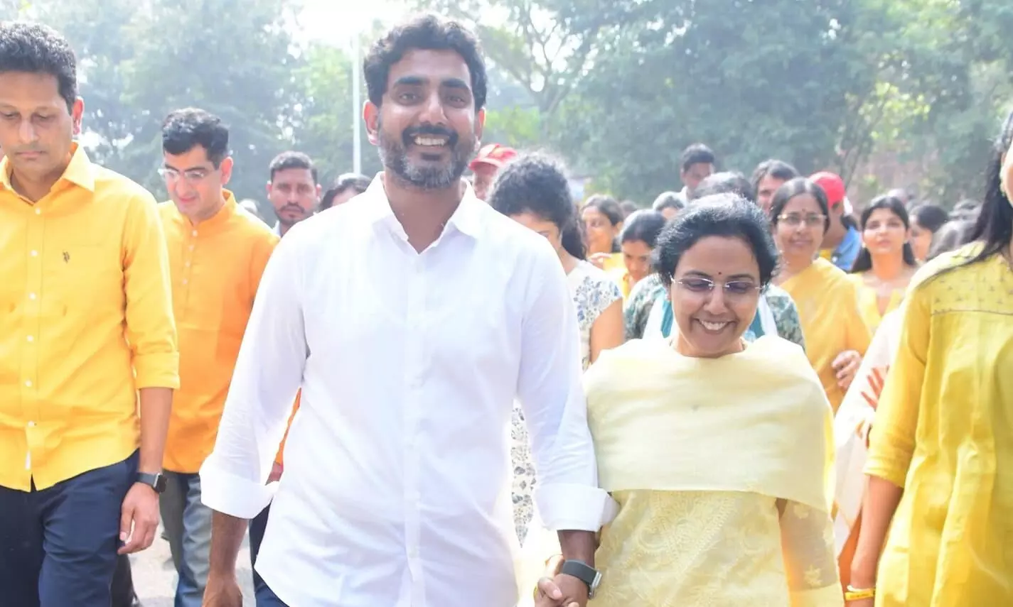 చిన్నారులకు పెట్టే గుడ్డును కూడా వదలని జగన్.. మండిపడ్డ లోకేష్ చిన్నారులకు పెట్టే గుడ్డును కూడా వదలని జగన్.. మండిపడ్డ లోకేష్