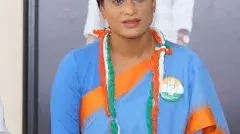 అన్నా నిన్ను వెయ్యి కోట్లు అడిగానా?