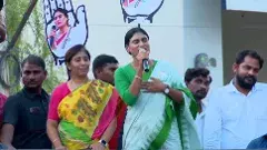 జగన్‌ను ఉక్కిరి బిక్కిరి చేస్తున్న చెల్లెళ్లు