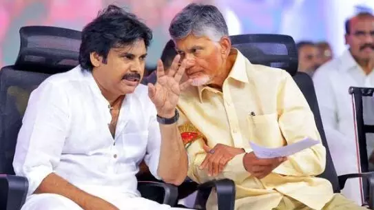 చంద్రబాబు, పవన్‌ కల్యాణ్‌ల వారణాసి ట్రిప్‌ అందుకేనా ?