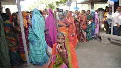 అయిదో రౌండ్  లోక్ సభ ఎన్నికల పోలింగ్ ప్రారంభం