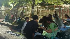 ఉచిత టికెట్ ఖరీదు రూ. 500.. దళారుల బుర్రలో ఎన్ని ఆలోచనలో..!