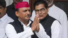 ఆ పార్టీకి అనుకూల వాతావరణం సృష్టిస్తున్నారు: అఖిలేష్ యాదవ్