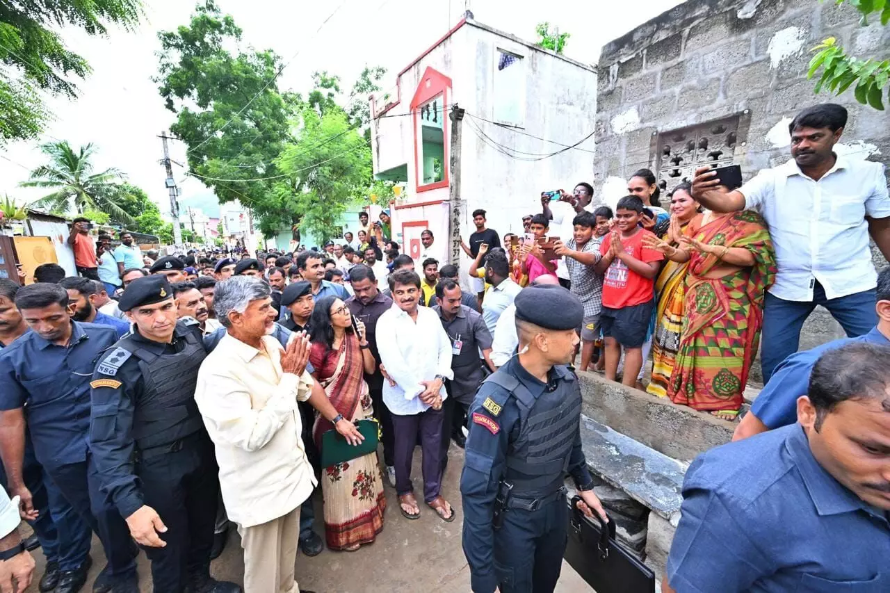 అందుకోసమేనా సీఎం చంద్రబాబు వ్యవహార శైలిలో మార్పులు ?