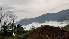 మేఘాలలో లీనమౌతున్న ఐజ్వాల్