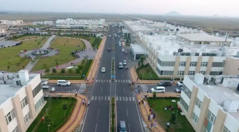అమరావతిలో ఇంకా సేకరించాల్సిన భూమి ఎంతో తెలుసా? అమరావతిలో ఇంకా సేకరించాల్సిన భూమి ఎంతో తెలుసా?
