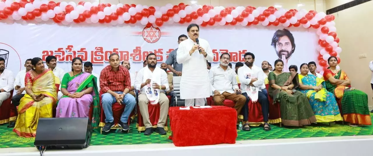 నిర్మాణంపై దృష్టి పెట్టిన జనసేన