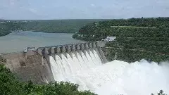 మబ్బుల్లో నీళ్ళు జూసి ముంత వలకపోసుకోవడం