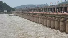 రోజుకు ఎన్ని క్యూసెక్స్‌ కృష్ణా నీరు సముద్రంలో కలుస్తుందో తెలుసా?