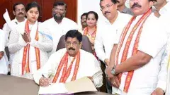 బాధ్యతలు స్వీకరించిన ఆనం.. ఆలయాల అభివృద్ధికి భారీగా నిధులు