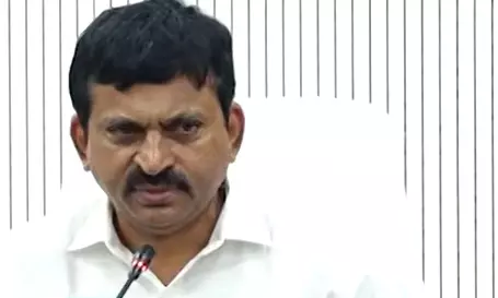 మీడియా ఎదుట కన్నీటిపర్యంతమైన పొంగులేటి