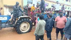 640 మంది విద్యార్థినుల ప్రాణాలు కాపాడిన ఉపాధ్యాయులు