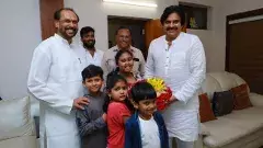 ఈ ఎమ్మెల్యేల స్టైలే వేరు!