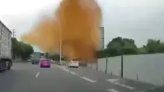 మలమూత్రాలు తీసుకెళ్లే పైప్ పేలితే ఇలా ఉంటుంది..(ఫొటో గ్యాలరీ)