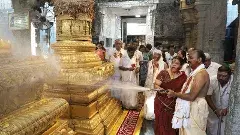 తిరుమల : సుగంధాలు, పరిమళ జలాలతో శ్రీవారి ఆలయం శుద్ధి