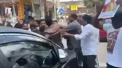 కేటీఆర్ కారుపై దాడి