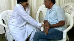 పవన్‌ కళ్యాణ్‌ ఈజ్‌ ఏ ఫుట్‌బాల్‌ ఇన్‌ పాలిటిక్స్‌: ప్రకాష్‌రాజ్‌