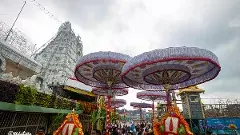 తిరుమల శ్రీవారికి చెన్నై గొడుగులు