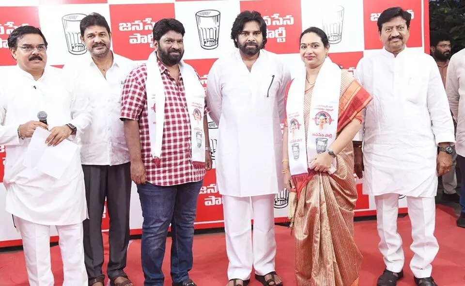 జనసేనలో చేరిన ముద్రగడ కూతురు క్రాంతి