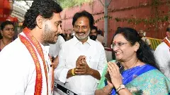 జగనన్నా.. నీదంత మంచి హృదయం కాదే: వాసిరెడ్డి పద్మ