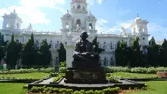 అభ్యర్థి విజయాన్ని పూర్తి గా పార్టీ ఖాతాలో వేసుకోవడం సబబా?