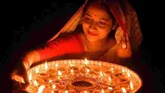 విజయవాడ వన్ టౌన్ లో భిన్న దీపావళి