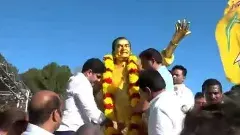 చట్టాన్ని ఉల్లంఘించిన వారికి సినిమా చూపిస్తాం: మంత్రి లోకేష్‌