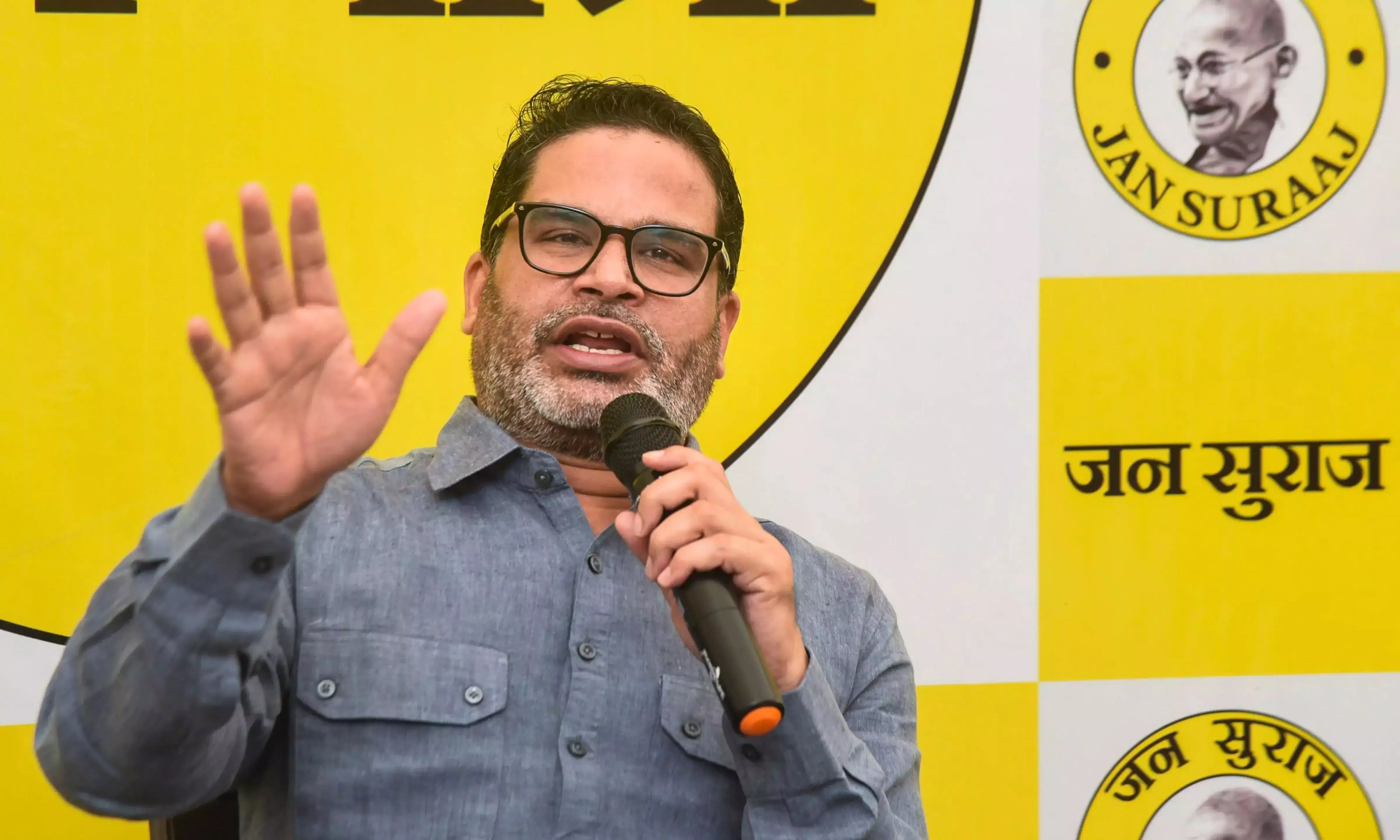 నా ఫీజు రూ. 100 కోట్లు: ఎన్నికల వ్యూహకర్త ప్రశాంత్ కిషోర్