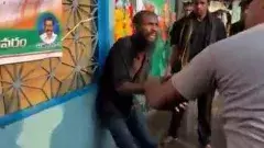 పిచ్చి వాడిని కొట్టి ‘జైశ్రీరామ్‌’ అని పలికించిన జనం!