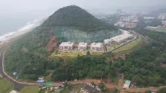 రుషికొండ  ప్యాలెస్ లో చంద్రబాబు ఏమి చూశాడో తెలుసా?