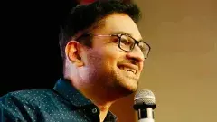 కేరళలో ఇద్దరు ఐఎఎస్ ల అధికారుల సస్పెన్షన్