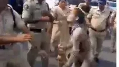 పోలీసులను కొట్టిన అఘోరీ