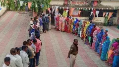 ఉదయం తొమ్మిదింటికి మహారాష్ట్రలో 6.61 %, జార్ఖండ్‌లో 12.71 % పోలింగ్
