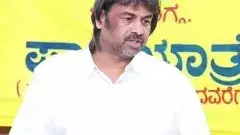 కర్ణాటక మంత్రి బంగారప్పకు కోపం తెప్పించిన విద్యార్థి.. ఏం జరిగింది?