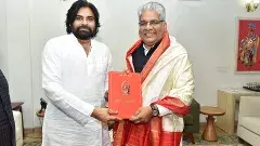 ఎర్ర చందనం స్మగ్లింగ్‌ను కేంద్ర మంత్రి దృష్టికి తీసుకెళ్లిన పవన్‌