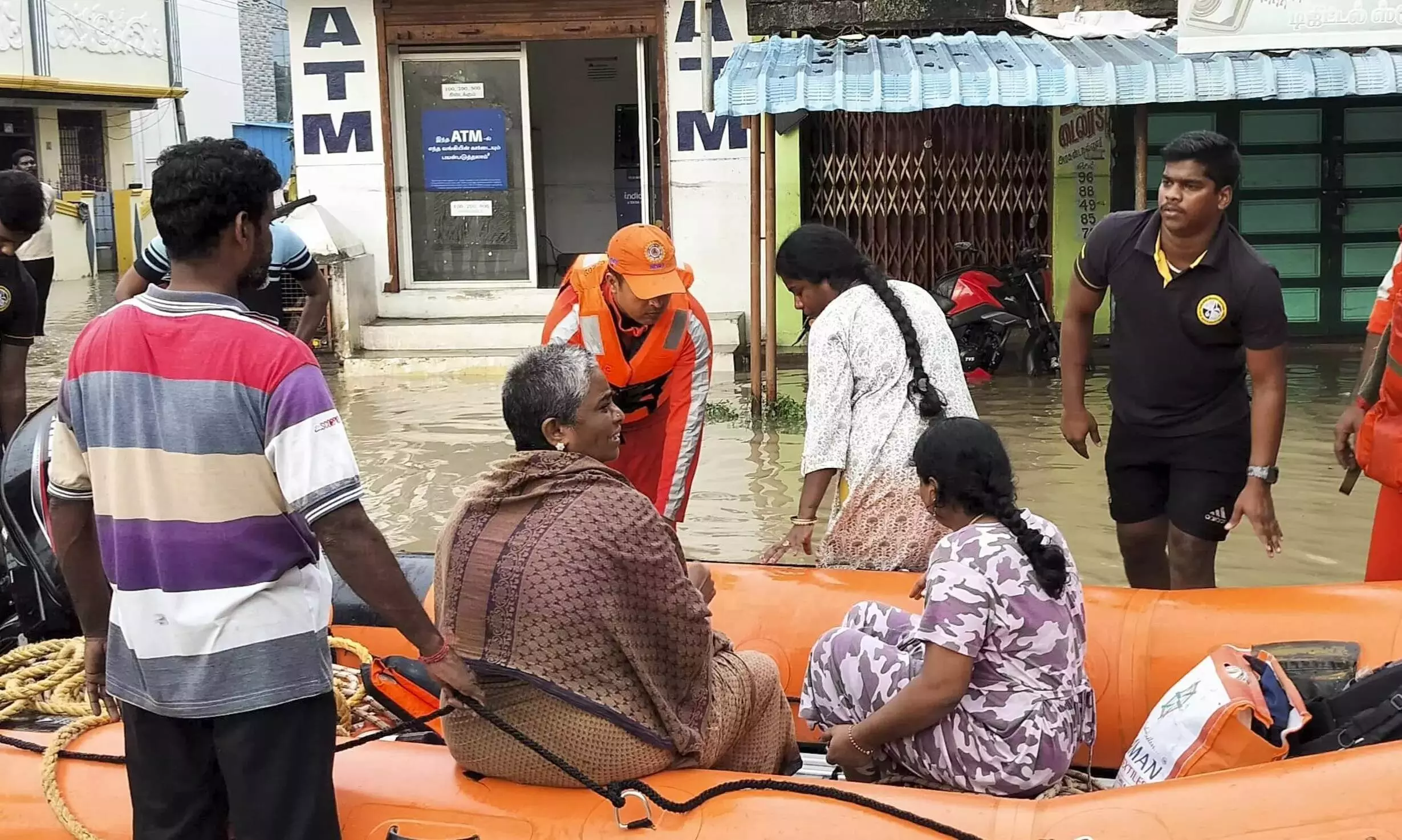 Fengal Cyclone effect | తమిళనాడు సీఎం స్టాలిన్‌కు ప్రధాని మోదీ అభయం