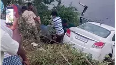 Car Accident | చెరువులోకి దూసుకెళ్లిన కారు, ఐదుగురి మృతి