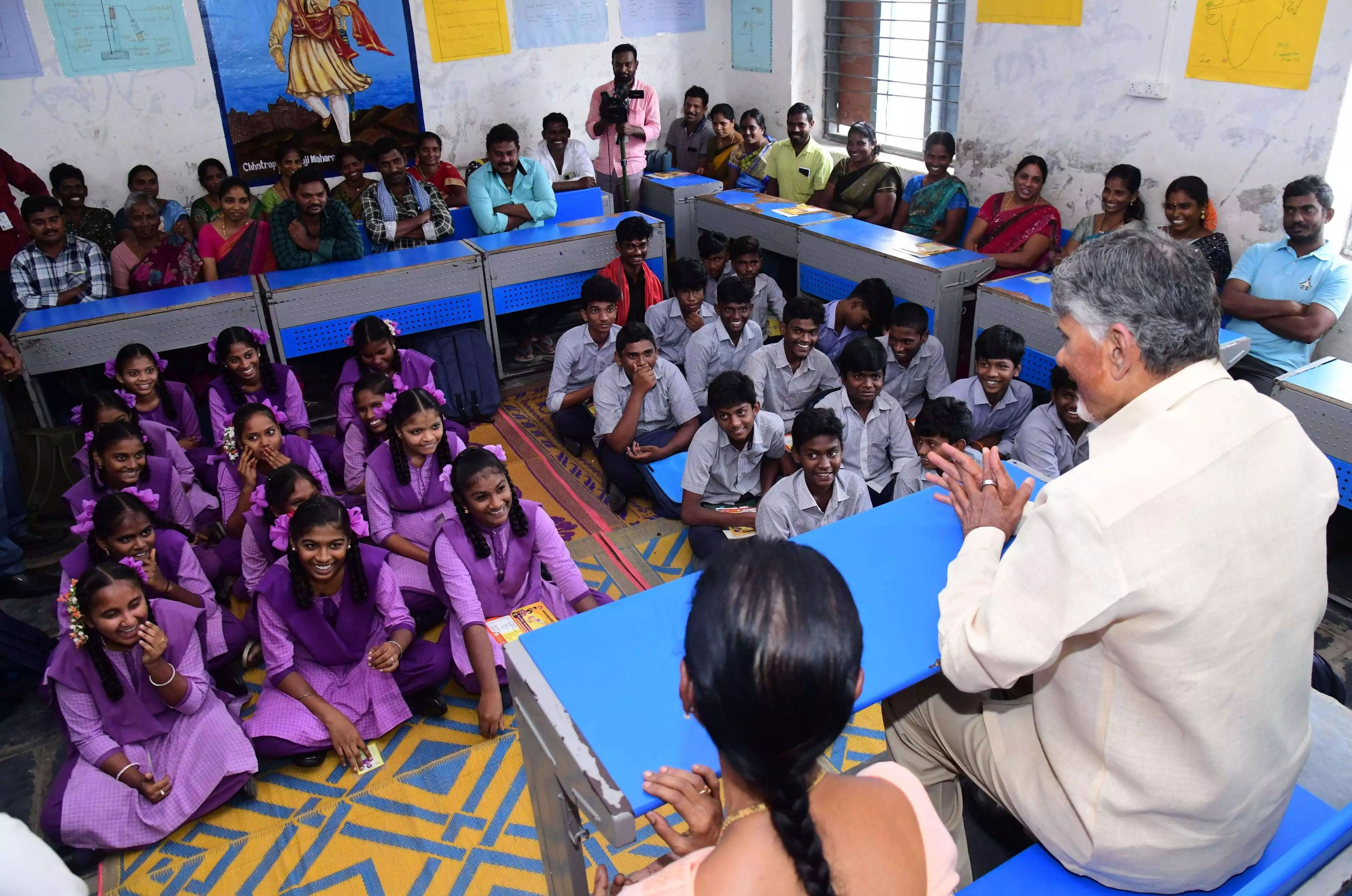 యూ ట్యూబ్‌లో పోర్న్‌ వీడియోలు చూడటం ఒక బలహీనత: సీఎం చంద్రబాబు