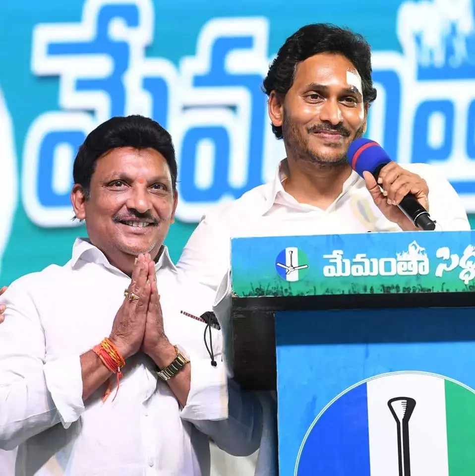 పవన్‌ కల్యాణ్‌ను ఓడించిన గ్రంధి వైఎస్‌ఆర్‌సీపీకి రాజీనామా
