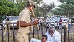 లింగాయత్ లపై పోలీసుల లాఠీచార్జ్, కర్ణాటక అసెంబ్లీలో దుమారం