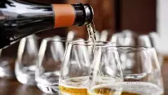 చెయ్యెత్తి చీర్స్ కొట్టు తెలుగోడా!